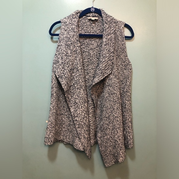 Loft Sweater Vest - Picture 7 of 9